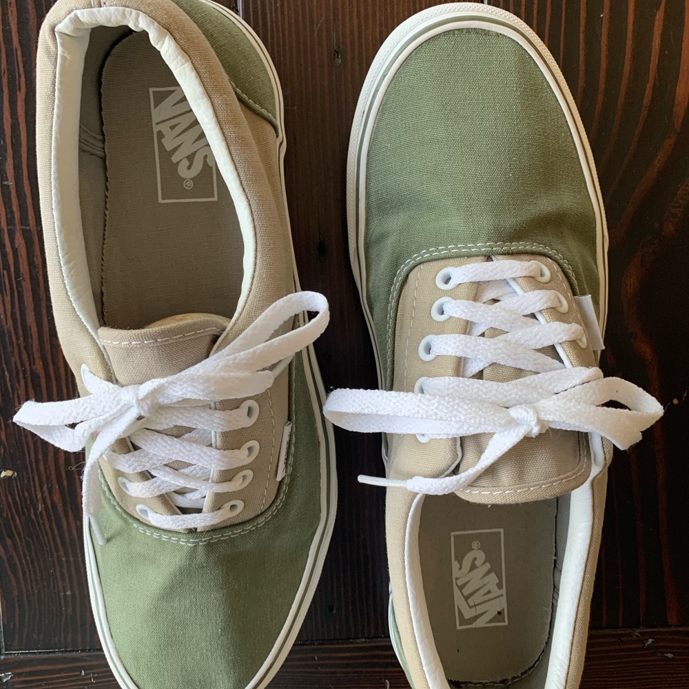 Vans men’s boat shoes, brand new without box